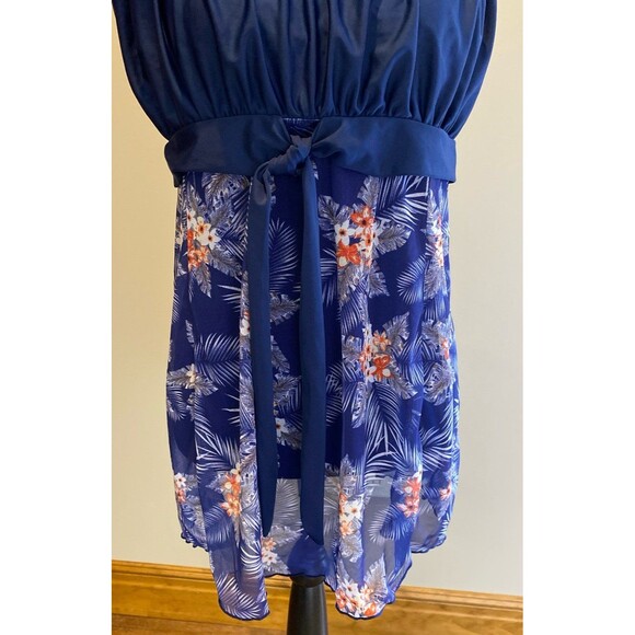 Women 2 Piece Modest Swimsuit Size 3X (fits like 2X) Navy Blue Floral Flattering - Picture 3 of 12